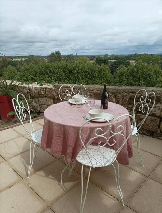 Gite Des Perreyeurs - Maison Troglodyte Avec Vue Sur Loire Montsoreau Esterno foto